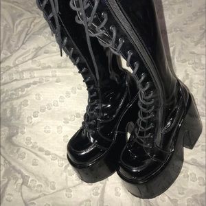 Demonias - size 7 - CAMEL-300